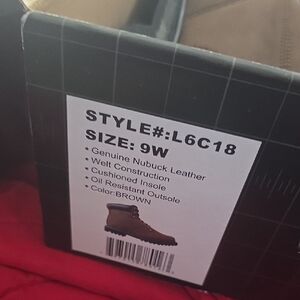 Classic Brown Lace-Up Work Boot